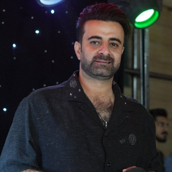 دانلود آهنگ جدید بابک سلگی به نام طلا