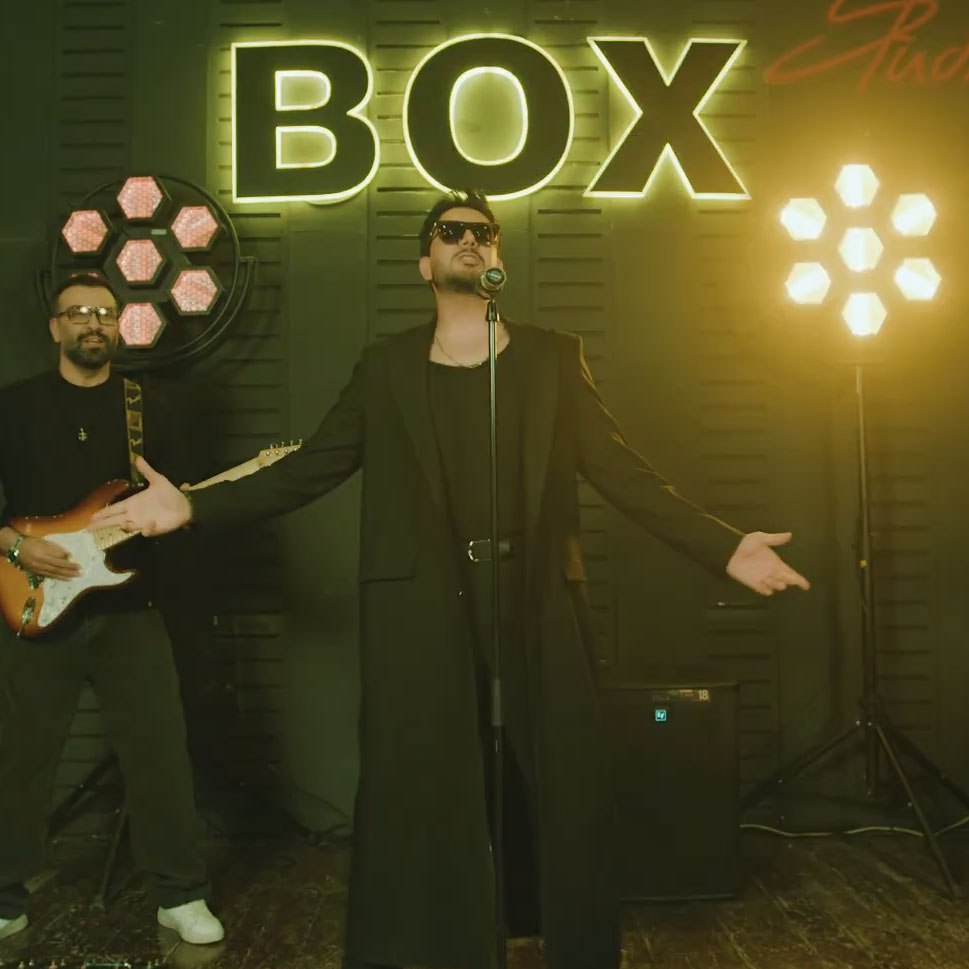 دانلود موزیک ویدئو جدید فرزاد فرزین به نام روز و شب اجرای زنده